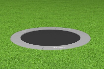 akrobat_primus_round_gray_on_grass