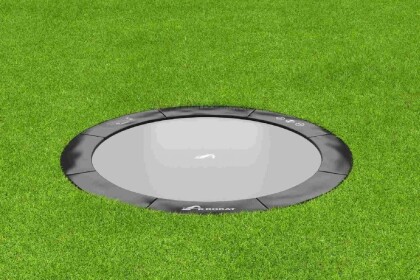 Akrobat-Primus-Flat-to-the-ground-Trampoline-430-Zwart-1