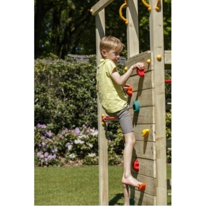 klimwand-met-klimstenen-klimrek-crossfit-500x500