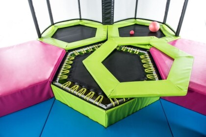 Peuter-Mini-Trampolinepark-3-trampolines-4