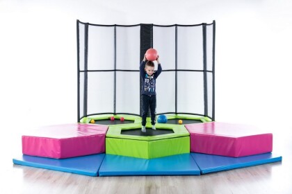 Peuter-Mini-Trampolinepark-3-trampolines-7